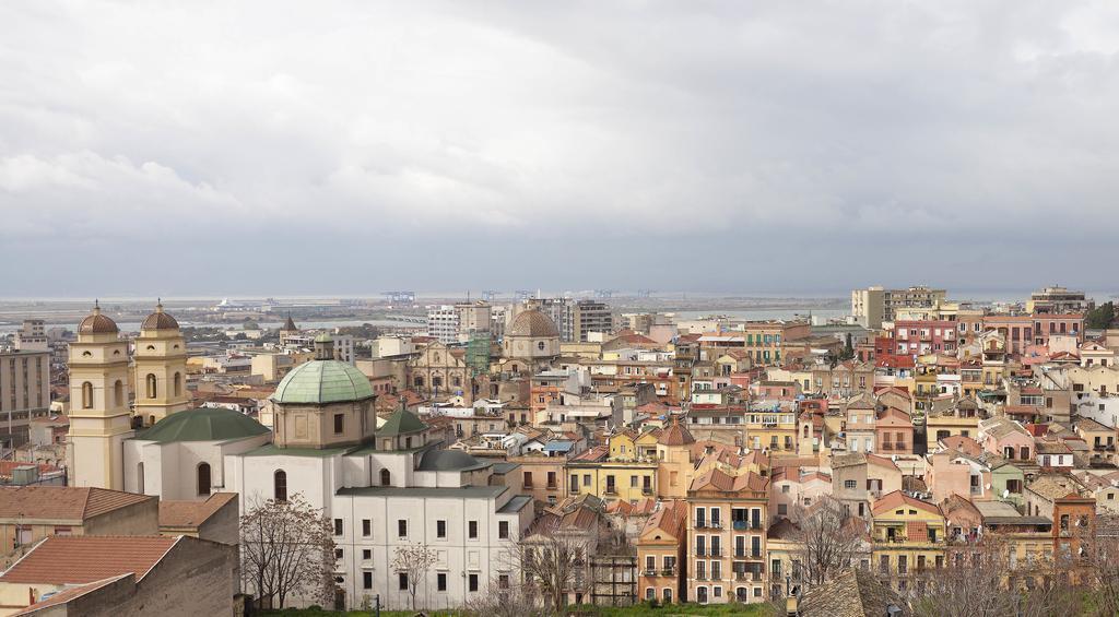 L'Arco Cagliari Bed & Breakfast Exterior photo